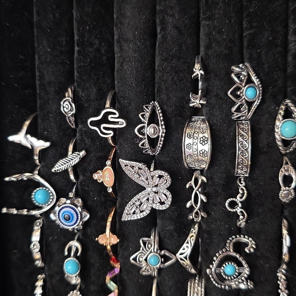 Lot of 30pcs fashion rings - Picture 3 of 3